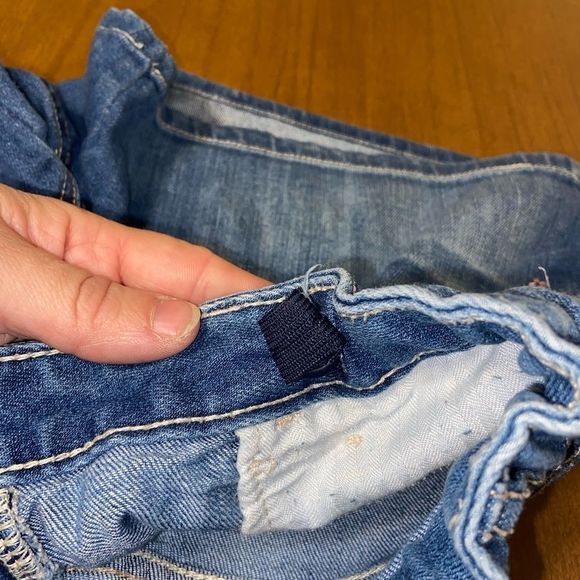 Gap denim embroidered jean shorts - Picture 3 of 4